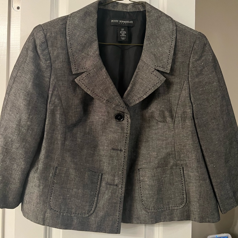 Cute cropped grey suit jacket size 8